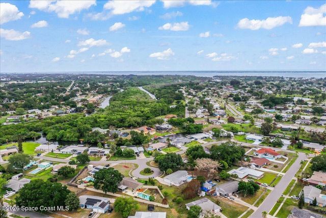 866 Vance Circle NE, Palm Bay, FL 32905