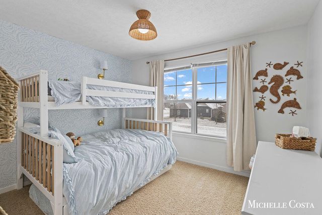 6498 Bradenwood Drive, Hudsonville, MI 49426