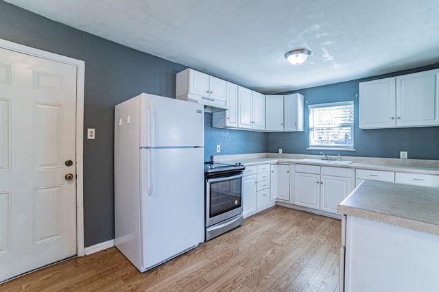 900 Elizabeth Boulevard, Granbury, TX 76048