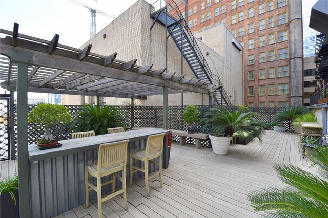 705 Main Street 215, Houston, TX 77002