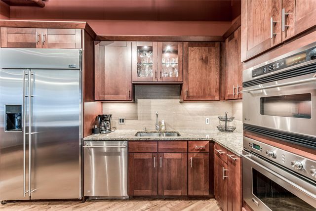 705 Main Street 215, Houston, TX 77002