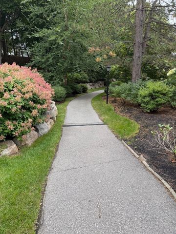4 Village Dr 4, Quincy, MA 02169