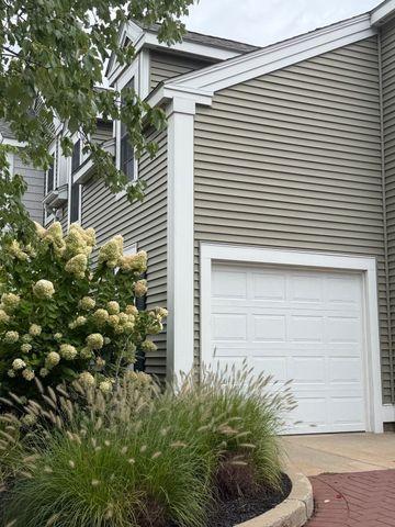 4 Village Dr 4, Quincy, MA 02169