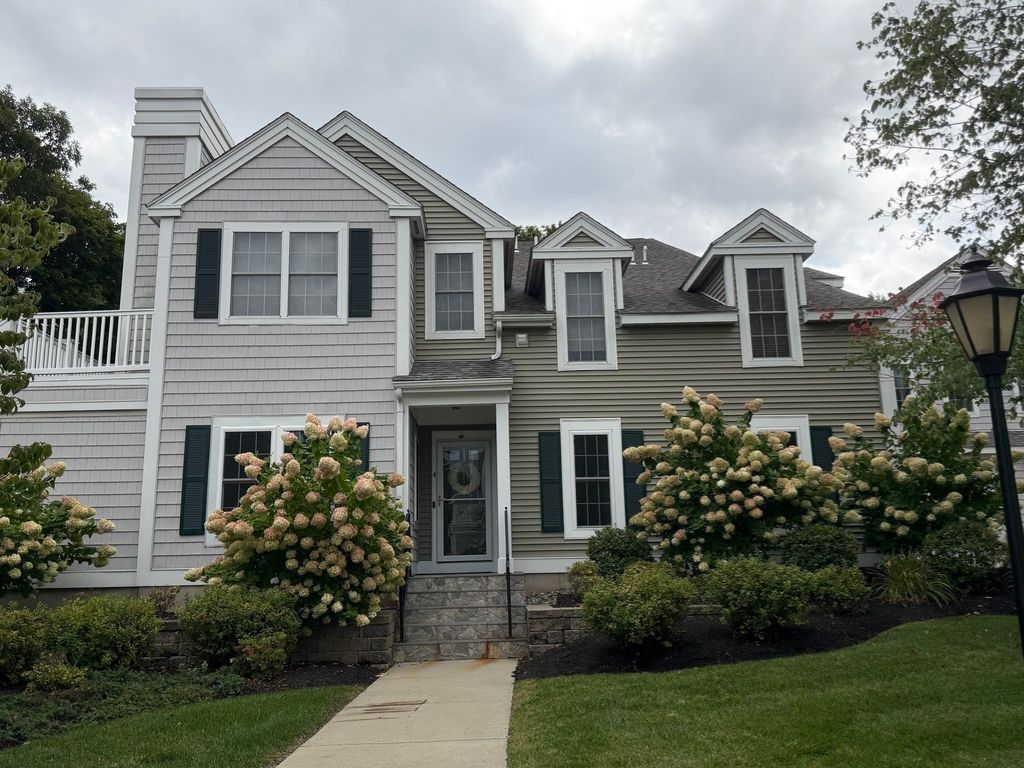 4 Village Dr 4, Quincy, MA 02169