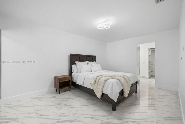 3549 Magellan Circle 418, Aventura, FL 33180