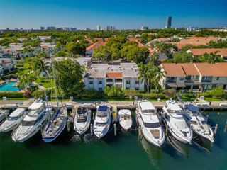 3549 Magellan Circle 418, Aventura, FL 33180