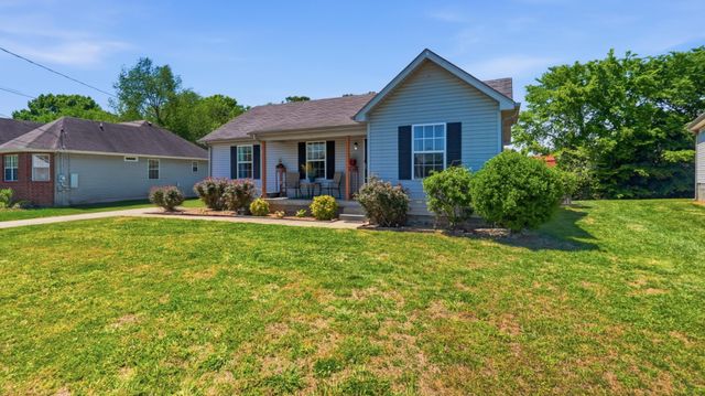 609 Stone Meadow Ct, La Vergne, TN 37086
