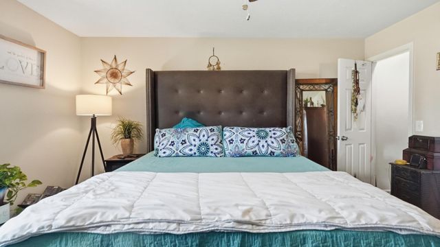 609 Stone Meadow Ct, La Vergne, TN 37086