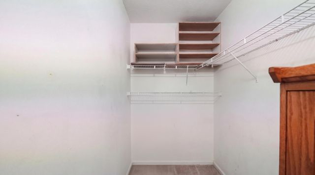 609 Stone Meadow Ct, La Vergne, TN 37086