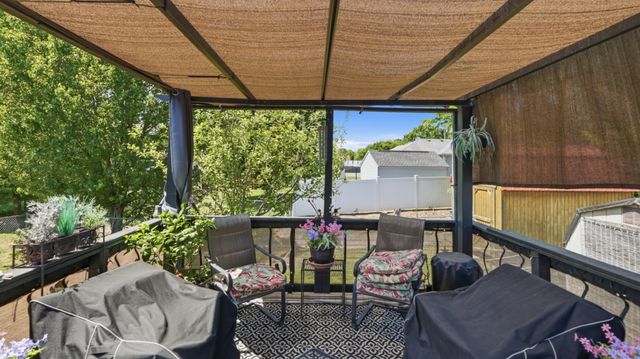 609 Stone Meadow Ct, La Vergne, TN 37086