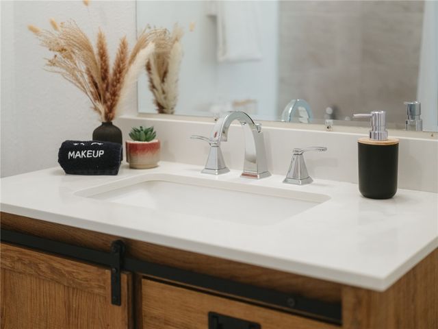 2 Southport Lane, Bella Vista, AR 72715