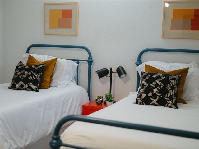 2 Southport Lane, Bella Vista, AR 72715