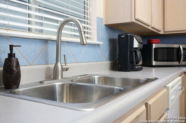 6010 WOOD BYU, San Antonio, TX 78249