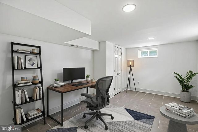 3001 LANCER PL, Hyattsville, MD 20782