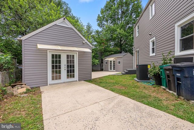 3001 LANCER PL, Hyattsville, MD 20782