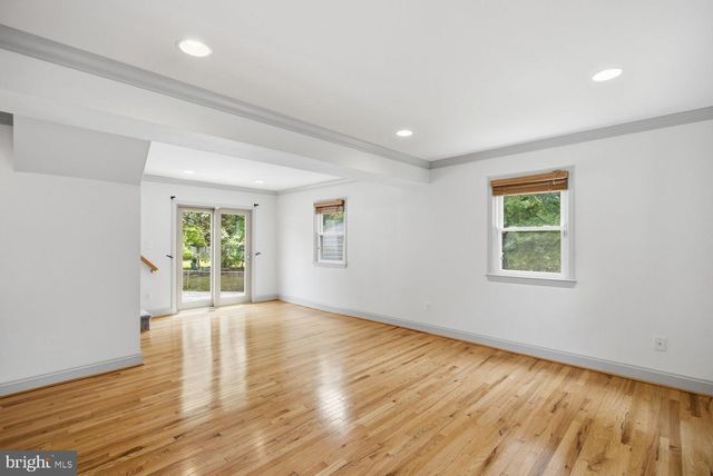 3001 LANCER PL, Hyattsville, MD 20782