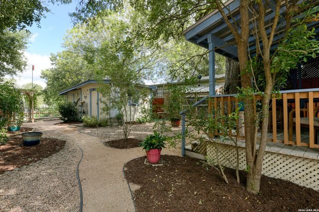 331 RIVER Bend Dr, New Braunfels, TX 78130