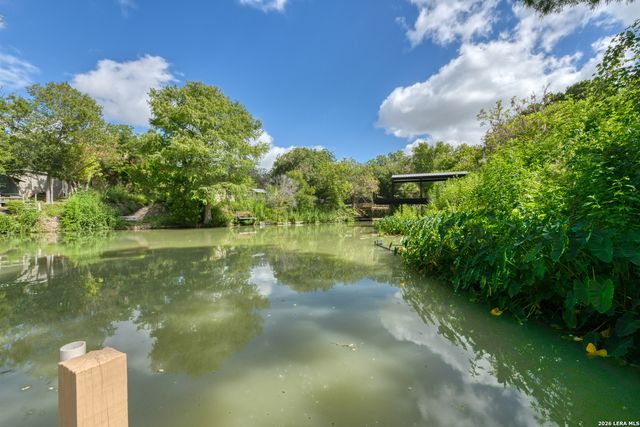 331 RIVER Bend Dr, New Braunfels, TX 78130