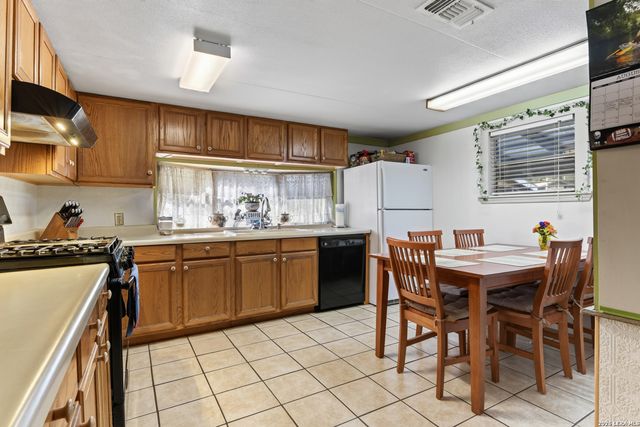 331 RIVER Bend Dr, New Braunfels, TX 78130