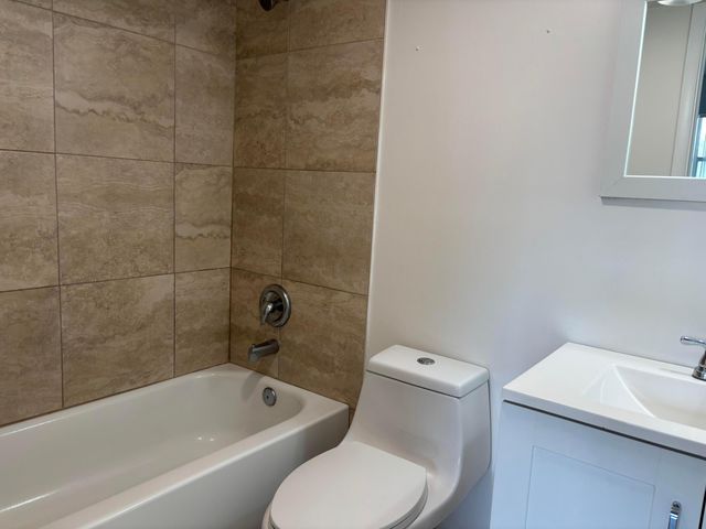 8051 S Colony Circle 107, Tamarac, FL 33321