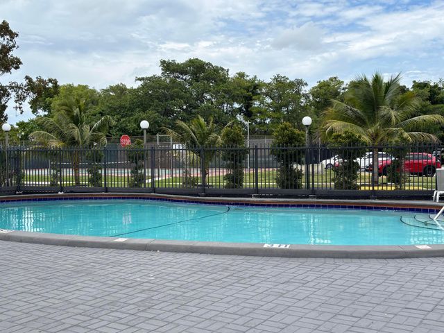 8051 S Colony Circle 107, Tamarac, FL 33321