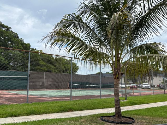 8051 S Colony Circle 107, Tamarac, FL 33321