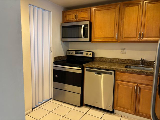 8051 S Colony Circle 107, Tamarac, FL 33321