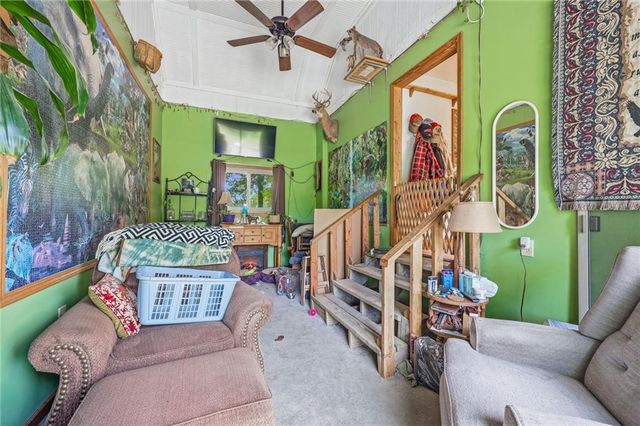 16614 S Hadsell Road, Pleasant Hill, MO 64080