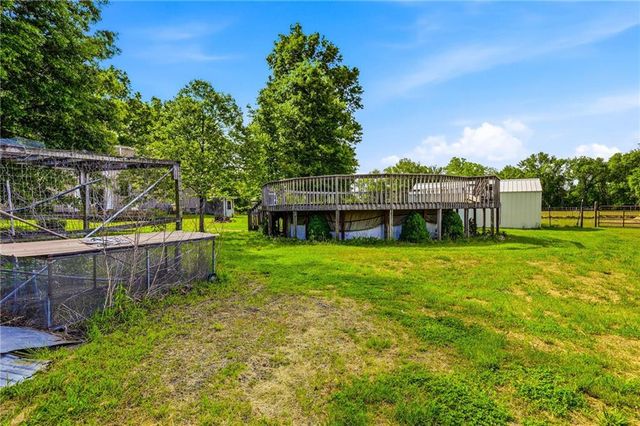 16614 S Hadsell Road, Pleasant Hill, MO 64080