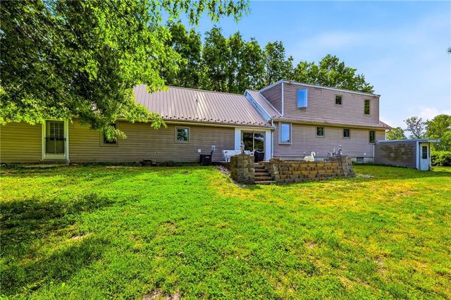 16614 S Hadsell Road, Pleasant Hill, MO 64080