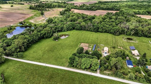 16614 S Hadsell Road, Pleasant Hill, MO 64080