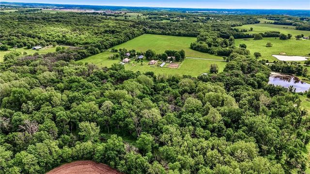 16614 S Hadsell Road, Pleasant Hill, MO 64080
