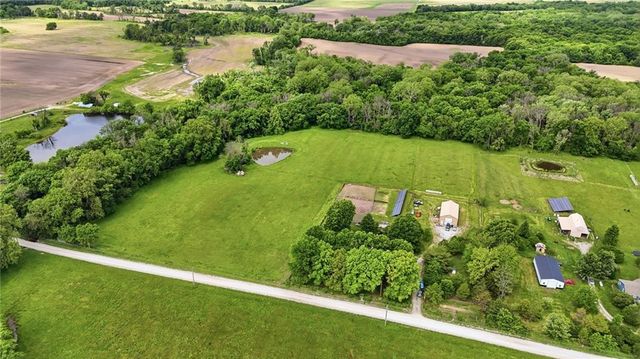 16614 S Hadsell Road, Pleasant Hill, MO 64080