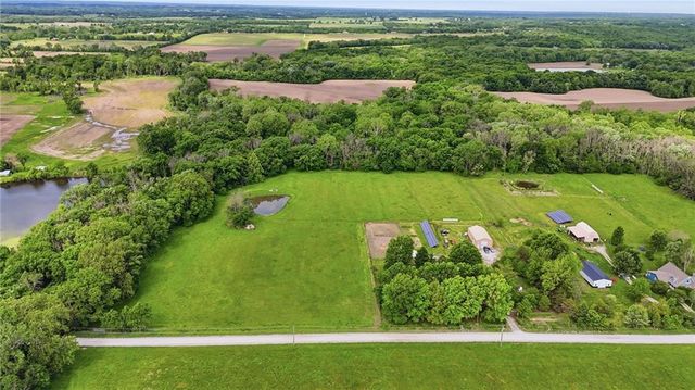 16614 S Hadsell Road, Pleasant Hill, MO 64080