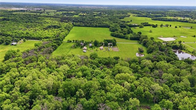 16614 S Hadsell Road, Pleasant Hill, MO 64080