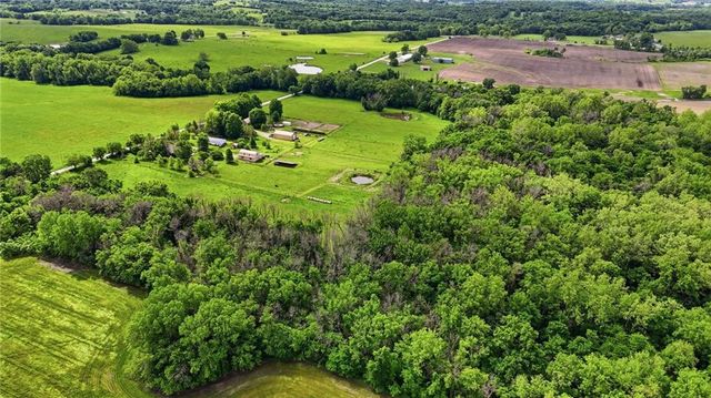 16614 S Hadsell Road, Pleasant Hill, MO 64080