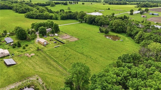 16614 S Hadsell Road, Pleasant Hill, MO 64080