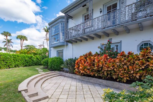 361 Crescent Drive, Palm Beach, FL 33480