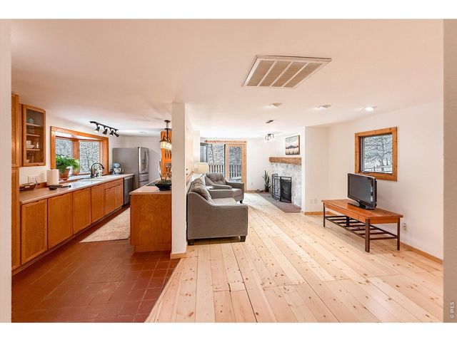 34 Cedar Dr, Lyons, CO 80540