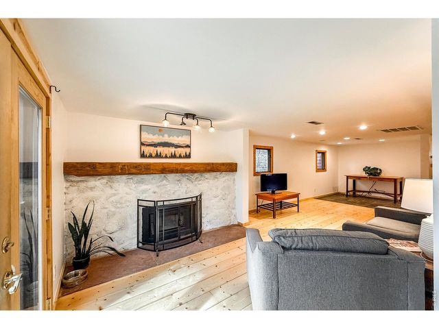 34 Cedar Dr, Lyons, CO 80540