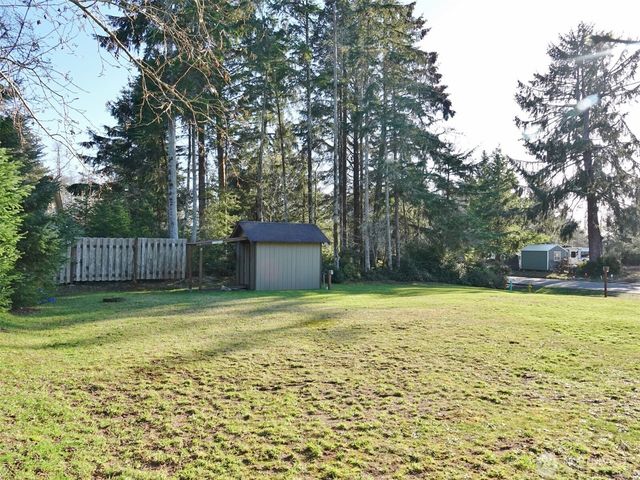 292 Duck Lake Drive SE, Ocean Shores, WA 98569