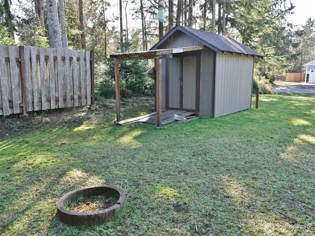 292 Duck Lake Drive SE, Ocean Shores, WA 98569