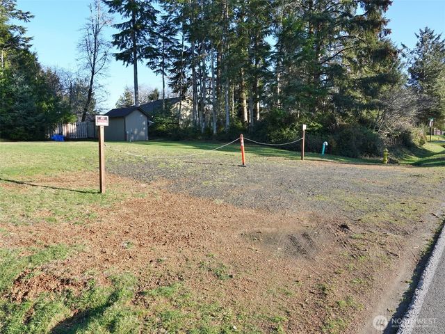 292 Duck Lake Drive SE, Ocean Shores, WA 98569