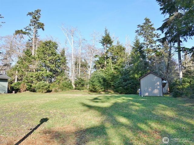 292 Duck Lake Drive SE, Ocean Shores, WA 98569