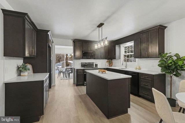 1006 SHEFFIELD AVE, Mechanicsburg, PA 17055