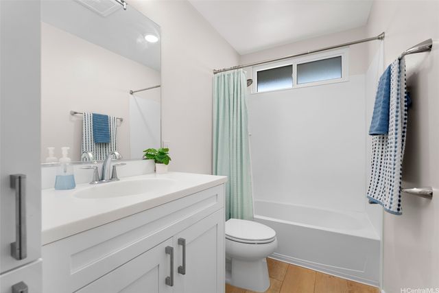 94-1133 Halekukui Street 13, Waipahu, HI 96797