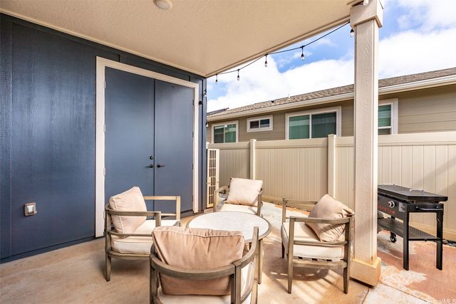 94-1133 Halekukui Street 13, Waipahu, HI 96797