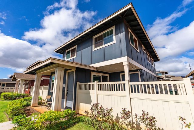 94-1133 Halekukui Street 13, Waipahu, HI 96797
