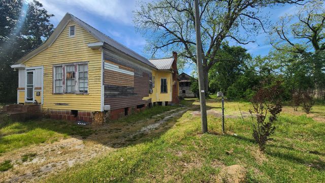 2099 Legrand Smoak Street, Cordova, SC 29039