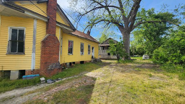 2099 Legrand Smoak Street, Cordova, SC 29039